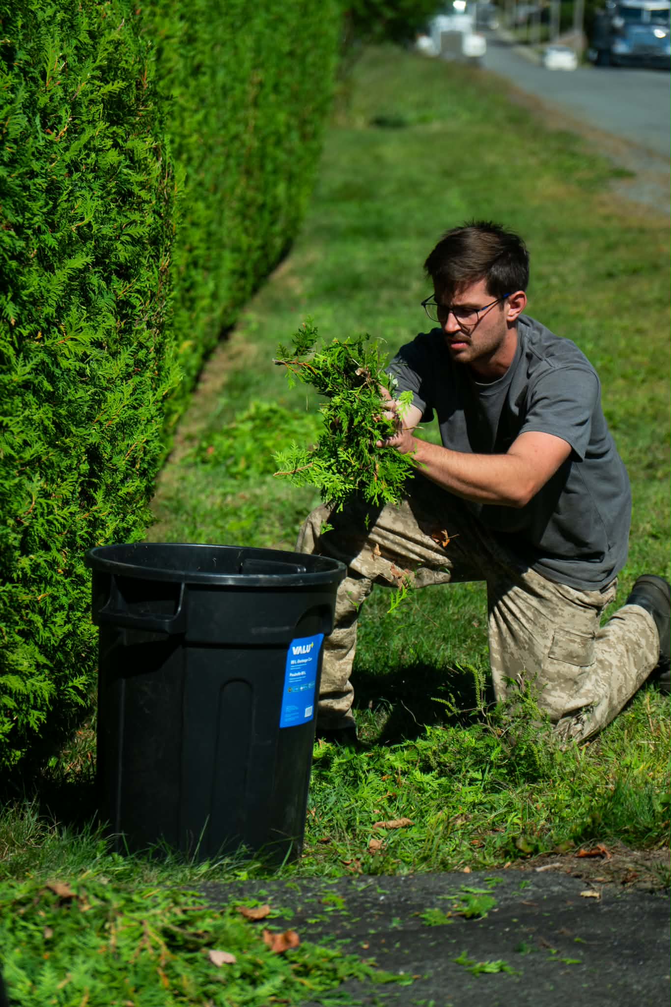 landscaping service garden maintenance